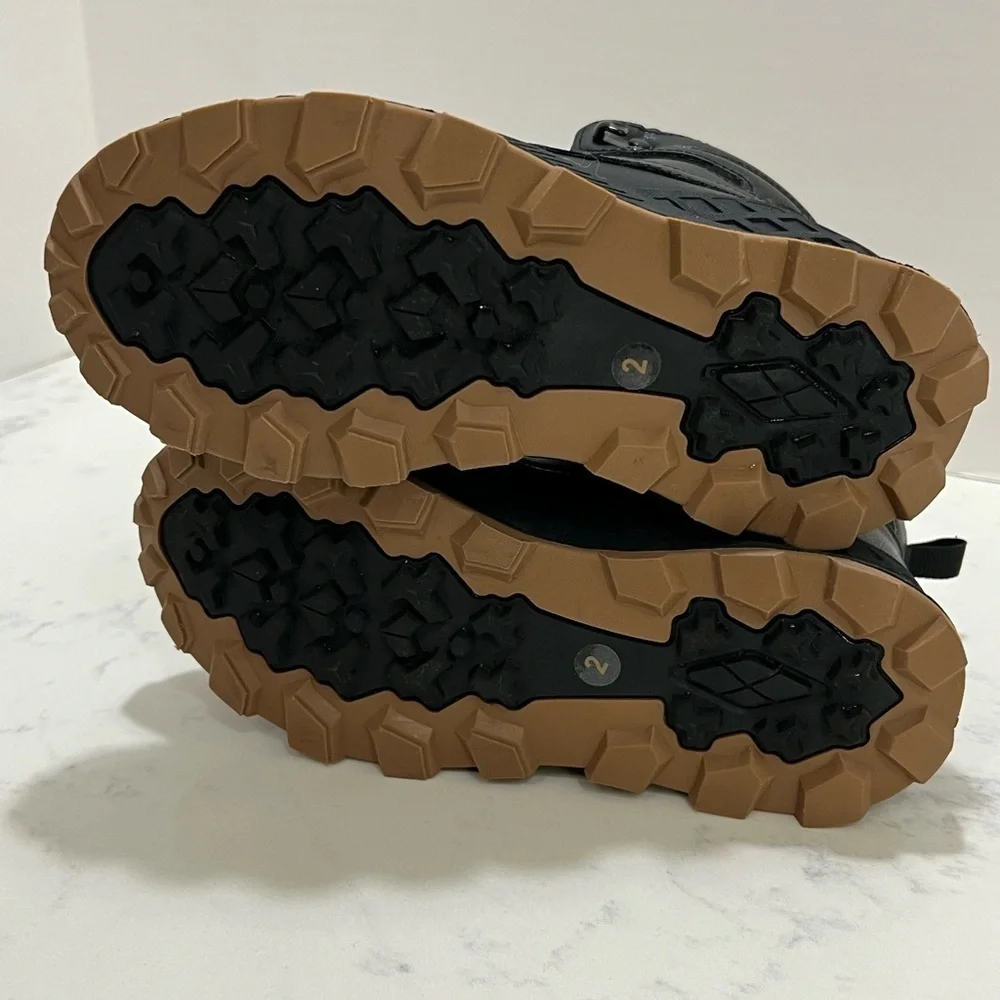 Lugz Black and Brown Boots with Modern Design
